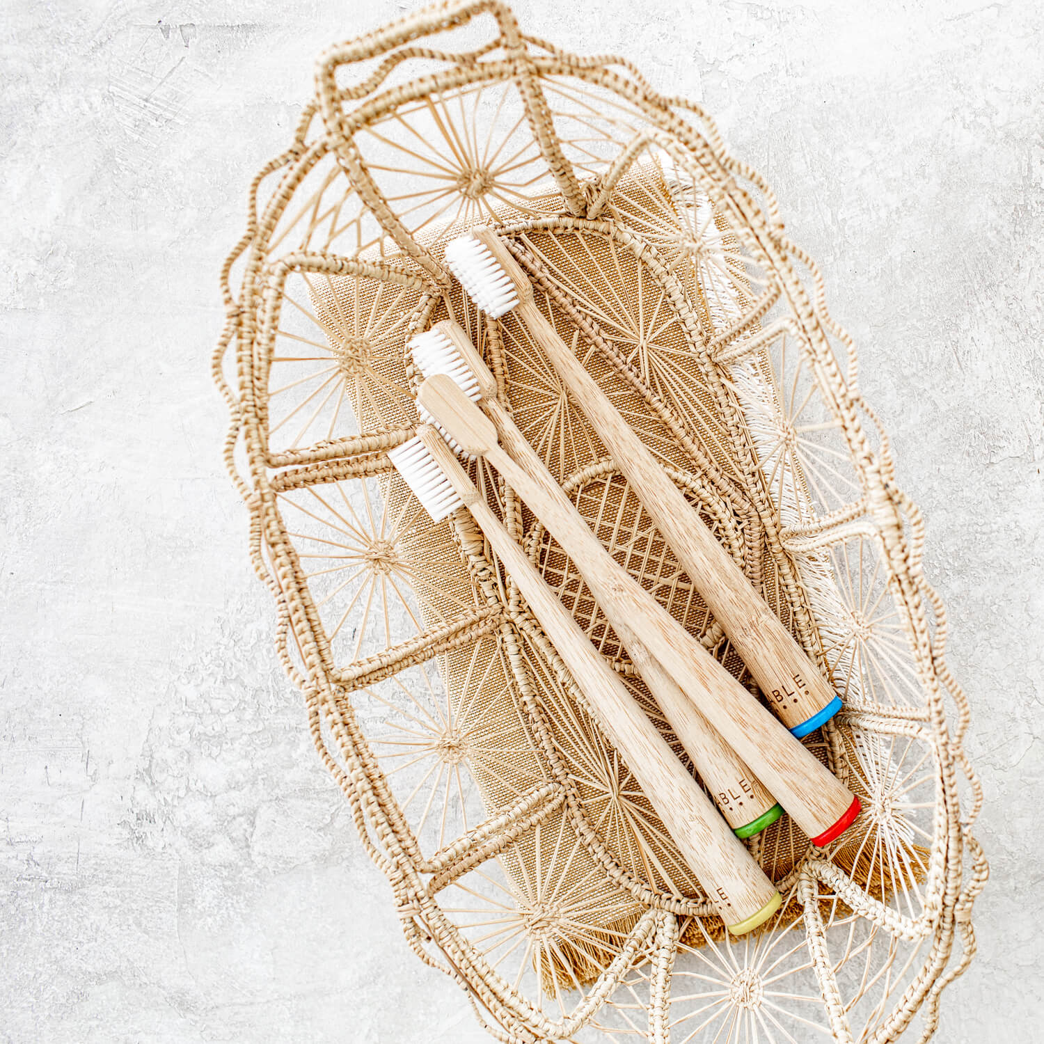 MABLE® Bamboo Toothbrush – Self-Standing & Eco-Friendly