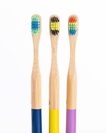 Loofah Sponge Back Scrubber with Long Wooden Handle - Wholesale Bamboo  toothbrushes